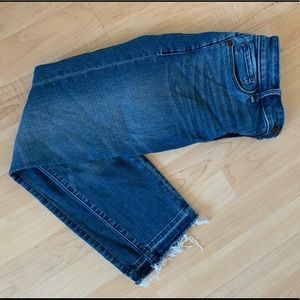 Abercrombie Low-Rise Cropped Jeans